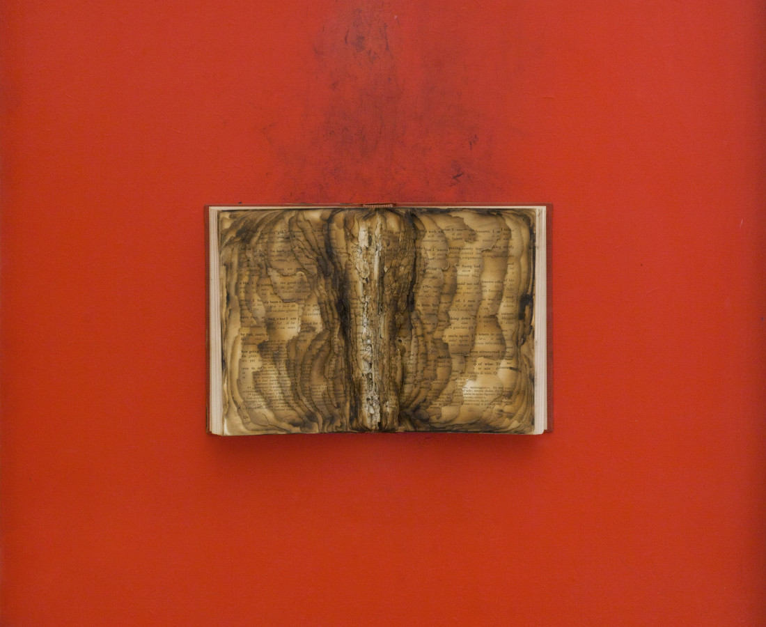 Bernard Aubertin, 1974, Livre brulé, 73x80cm, burnt book.