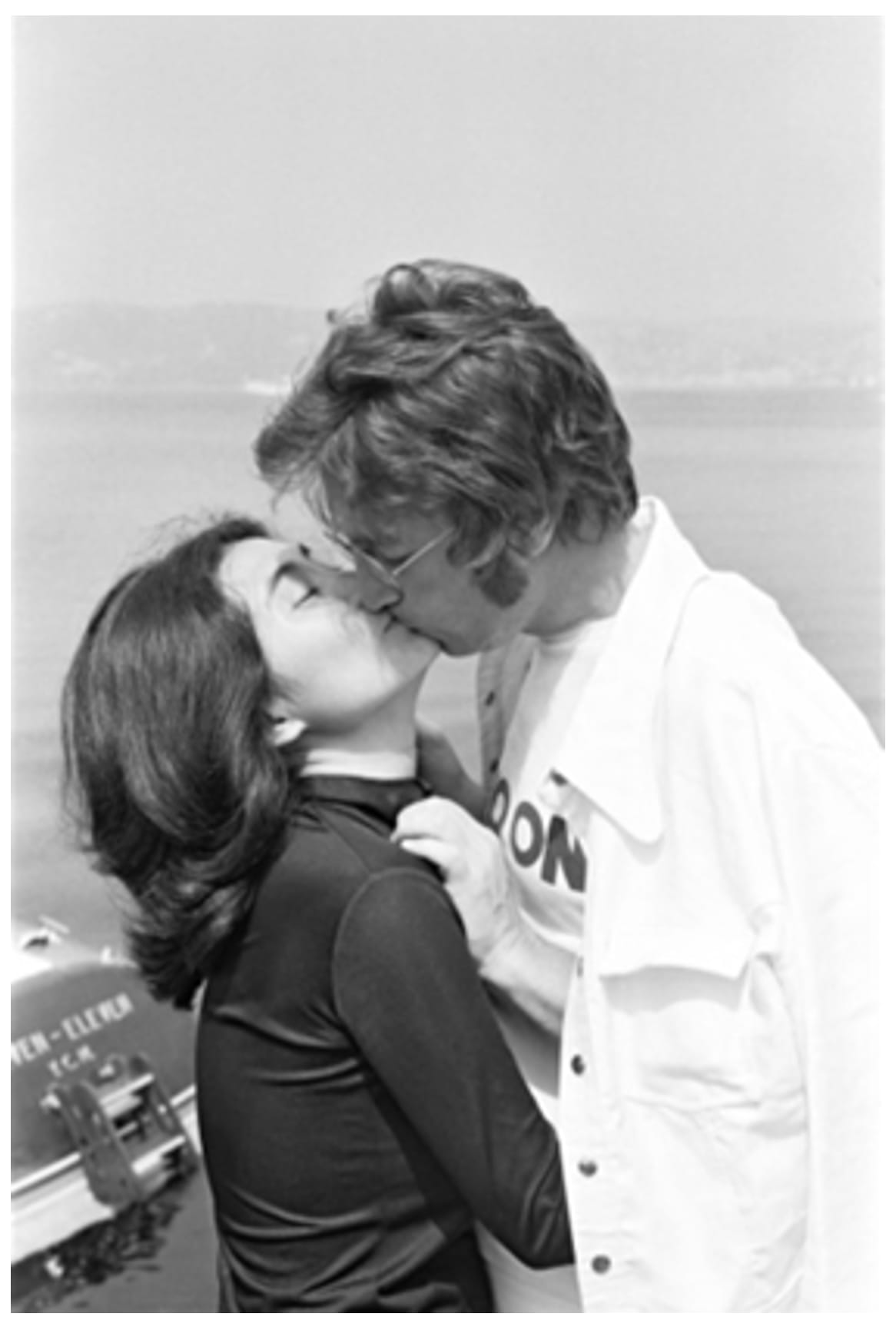 Yoko Ono & John Lennon baiser, 1971