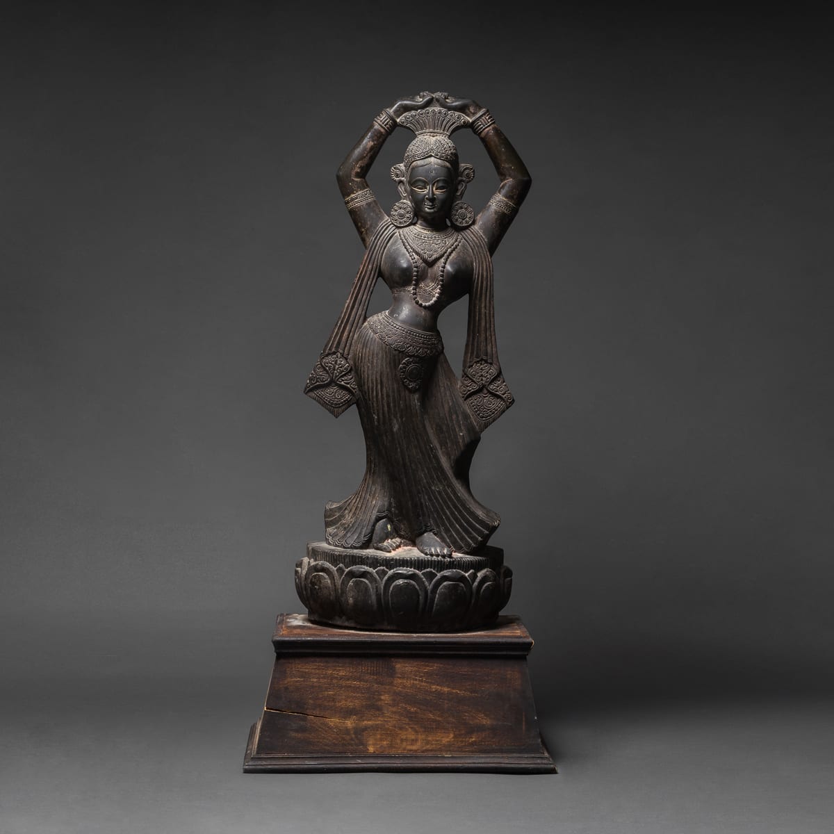 Stone statuette of a Yakshi, 12th Century CE - 16th Century CE ...