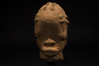 Terracotta Nok Head 1000 Bce 200 Bce Barakat Gallery Clepsidra es el reloj de agua que mide el tiempo sobre la base de lo que tarda una cantidad de agua en pasar de un recipiente a otro. barakat gallery