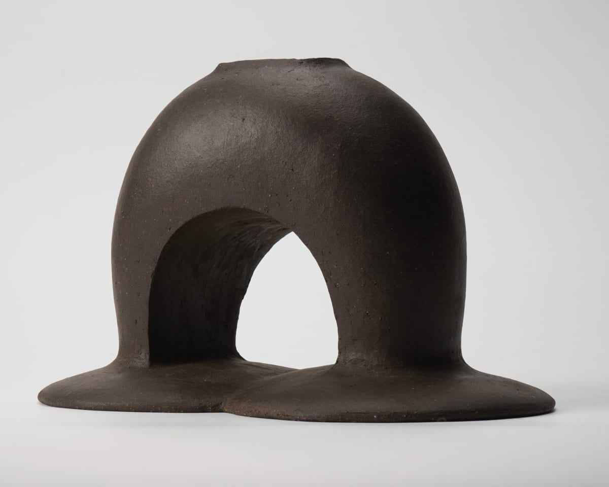 三原研さん　炻器花器　椅子型　花瓶　オブジェ Mihara Ken 三原研- Works | Dai Ichi Arts | Japanese Modern Art