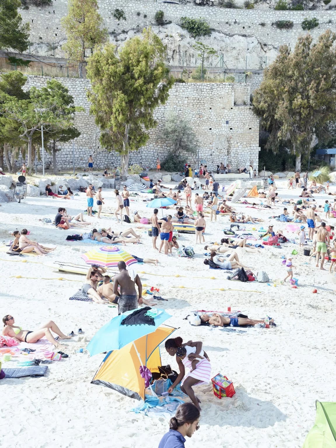 Works - Massimo Vitali: Endless Summer | Edwynn Houk Gallery