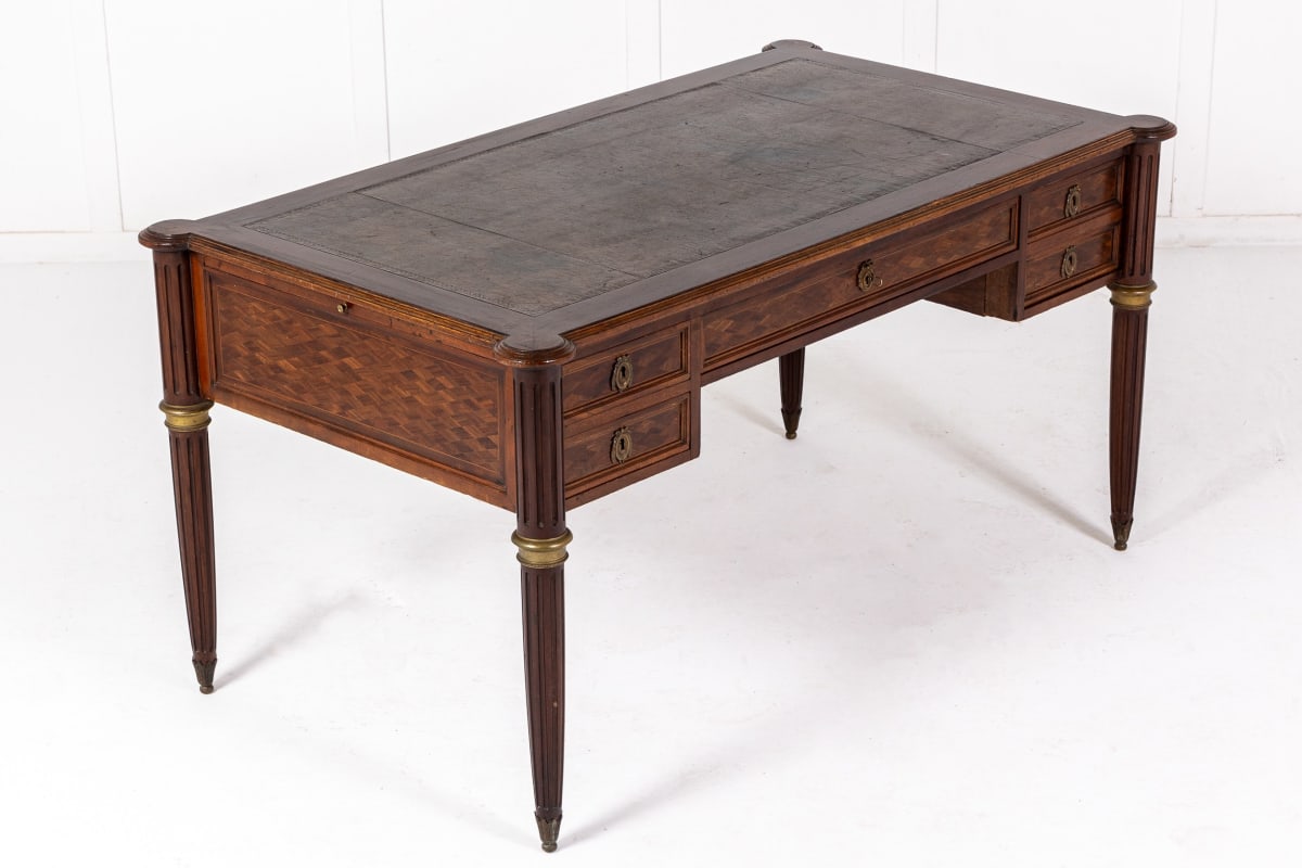 Legends furniture super top z writing desk