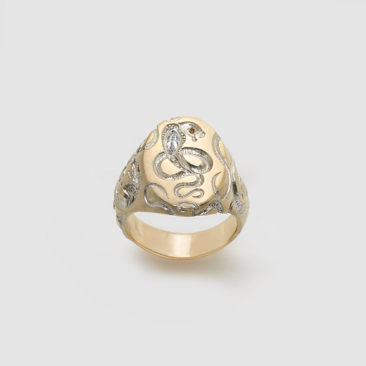 Cobra Ring