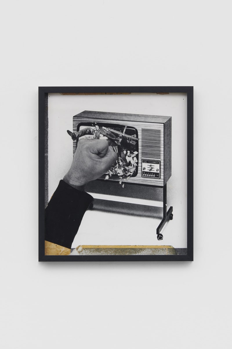 Peter KENNARD Smashed, 1979 Photomontage - Gelatin silver prints on card 28 x 24.5 cm