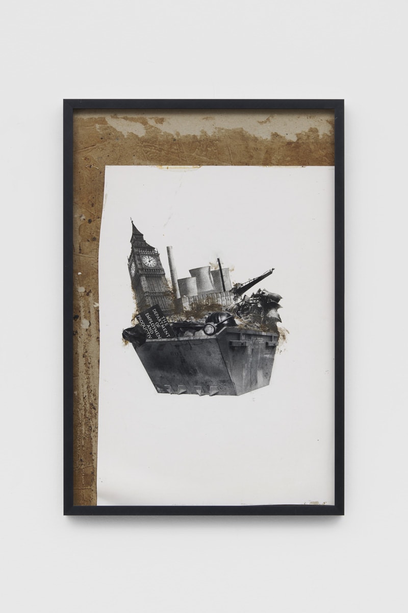 Peter KENNARD Skipped, 1980 Photomontage - Gelatin silver prints and dust on card 43 x 29 cm