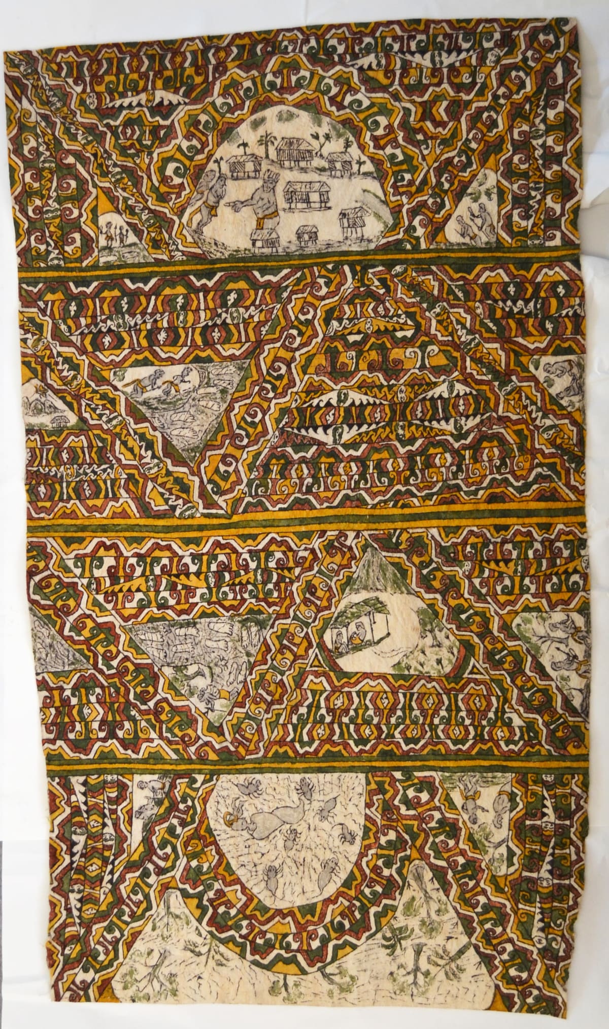Lillias Bujava (Kausara) The new family and the spiderweb natural pigments on nioge (barkcloth) 127.5 x 73.5 cm