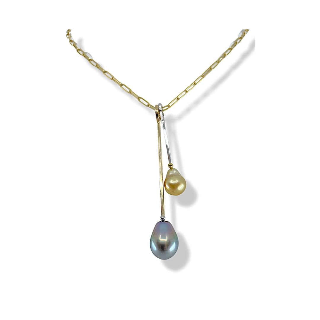 Peacock tahitian pearl necklace top