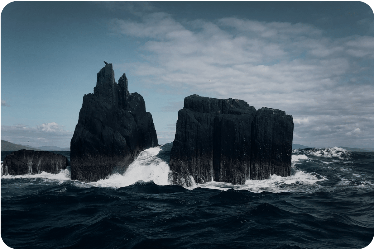 Deirfiúracha II, Sea Stacks, Blasket Islands