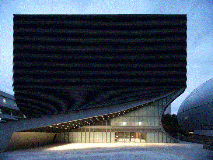 "It's a blessing to see this for free"…140 Years of Korean Photography History on Display