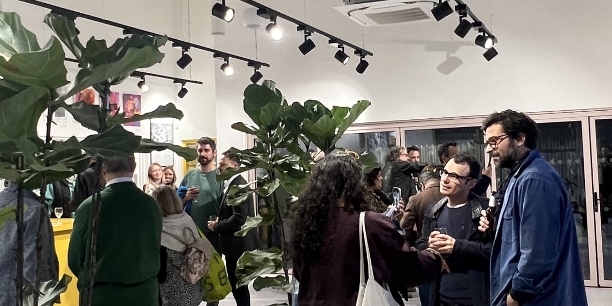 Private View | Gesture