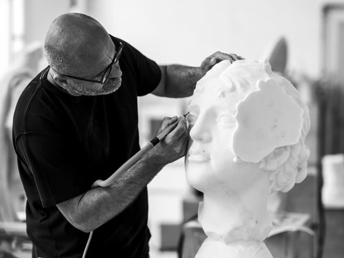 Miti, divinità, supereroi. Un dialogo con lo scultore Filippo Tincolini