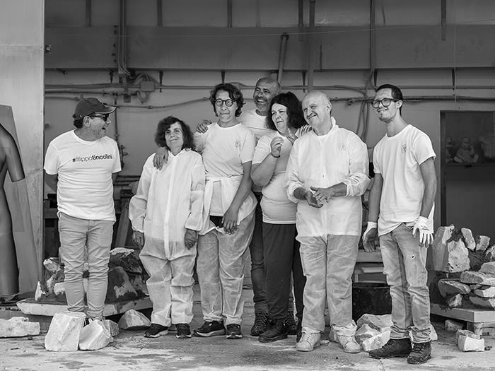 La lezione di Michelangelo: la disabilità plasma l’arte grazie agli scarti di marmo