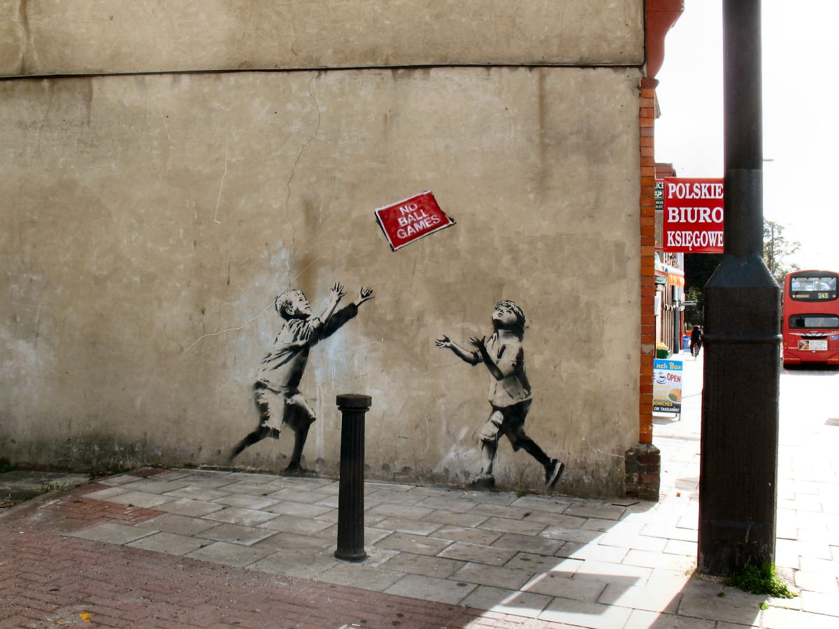 BANKSY STREET ART // No Ball Games, 2009 | Geist