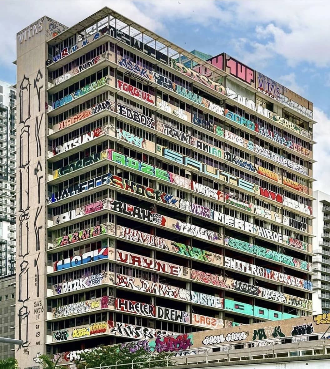 Museum of Graffiti photo of Vitas Building December 2023