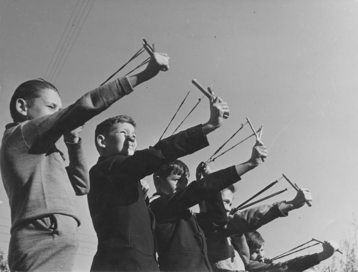 Anton Stankowski : Echoes Curated by Christian Rattemeyer