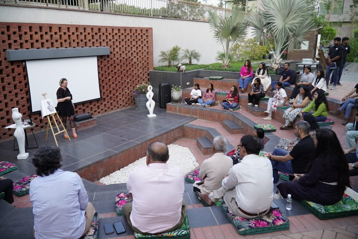Live Painting Session by Evelyn Brader Frank