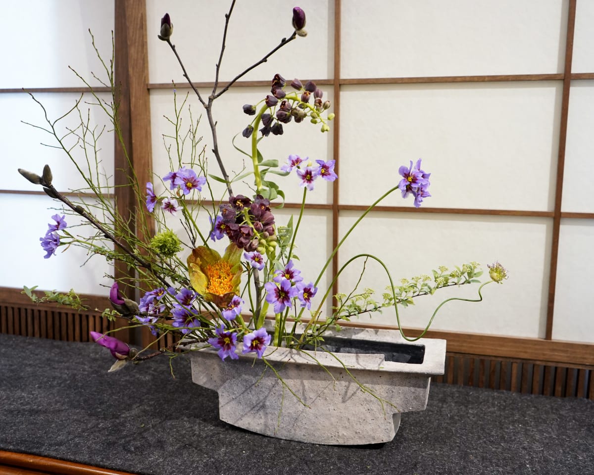 Ikebana & Mihara Ken 三原研, Flowers in the City