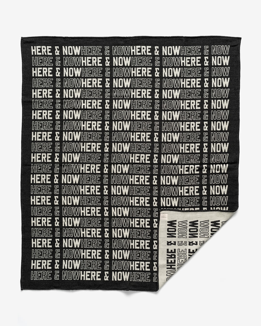 LawrenceWeiner_HERE&NOW_2022_AvantArte_Ernah