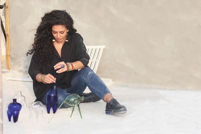 Palestinian artist Dima Srouji during a workshop in Palestine (Photo by Elias Anastas, courtesy of artist Lawrie Shabibi)