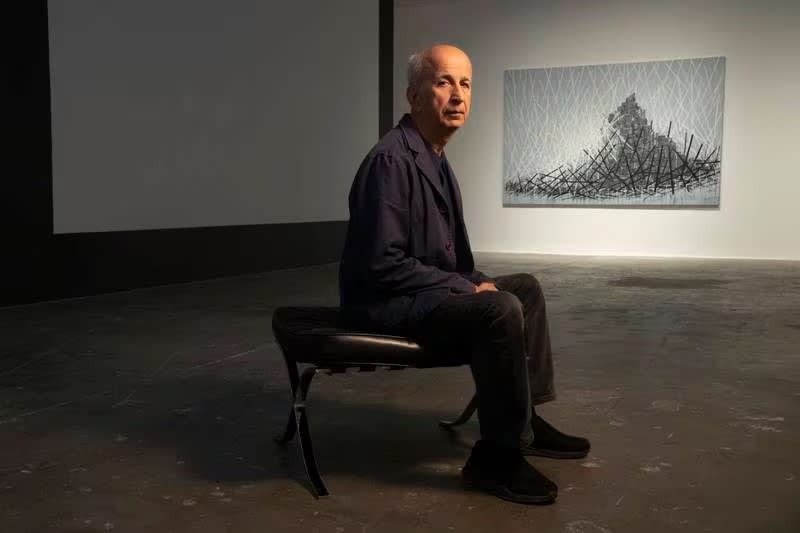 Walid Siti's solo exhibition in Dubai deconstructs power while honouring Kurdish identity