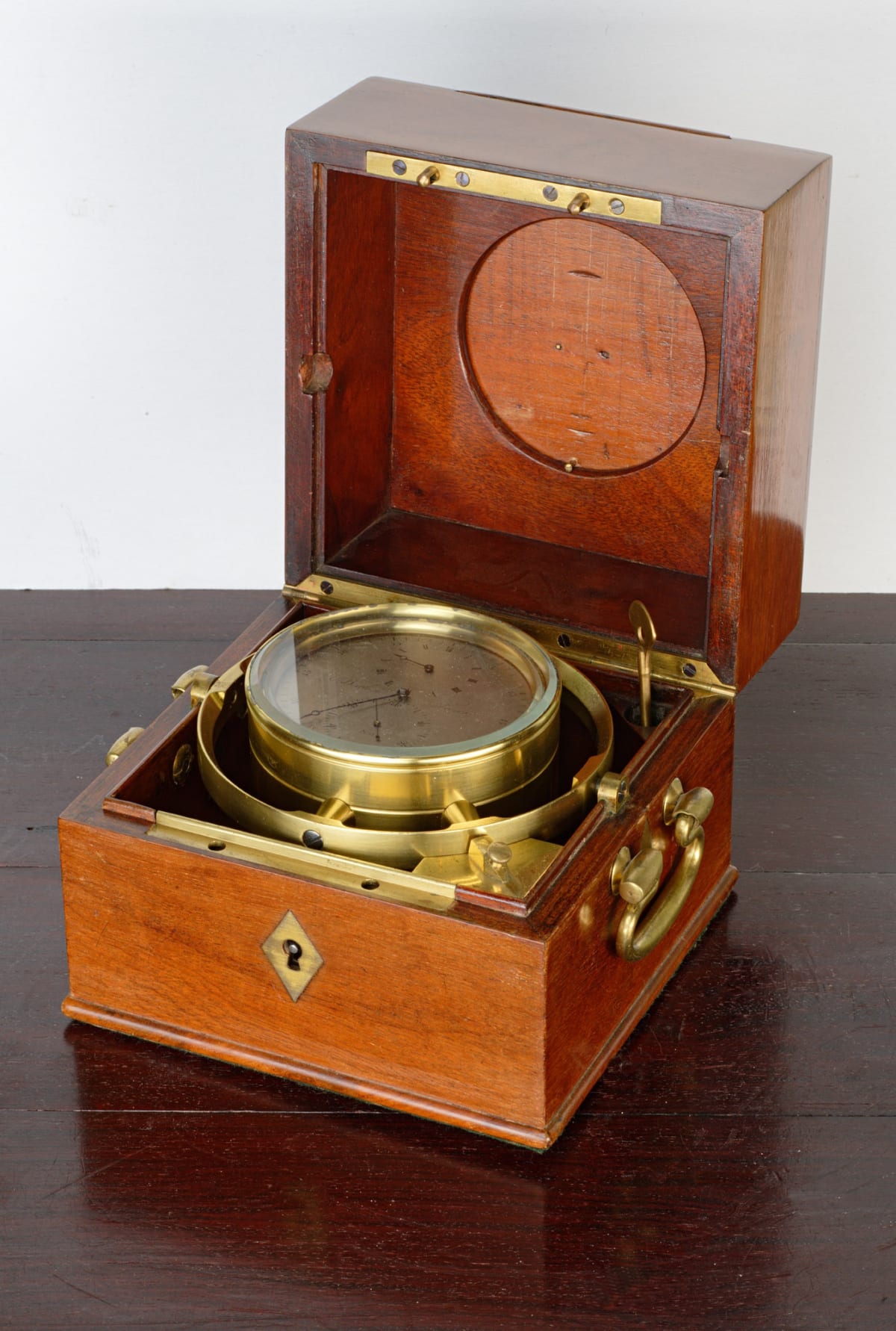 Antique marine chronometer shop