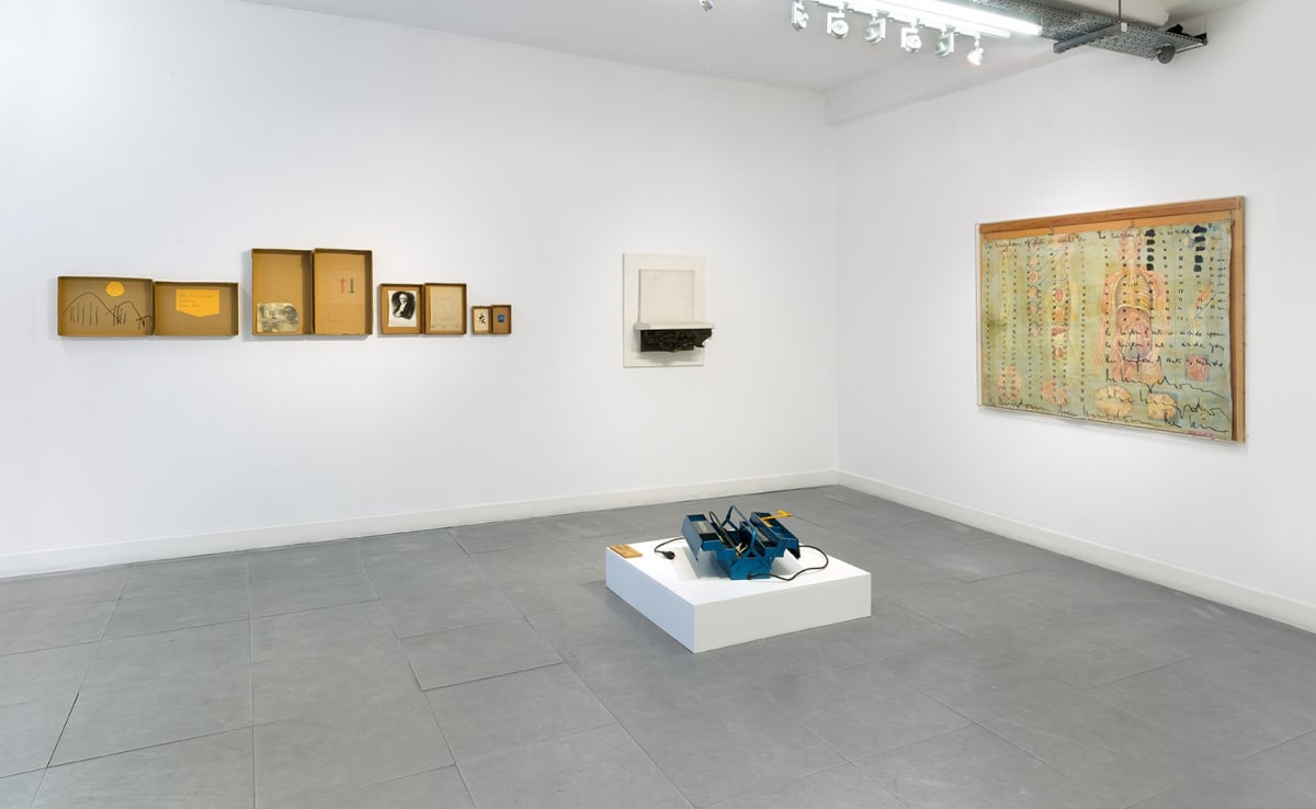 Installation view "Robert Filliou: Hony Soit Qui Mal Y Pense" at Richard Saltoun Gallery, London (5 Dec 2014 - 30 Jan 2015).