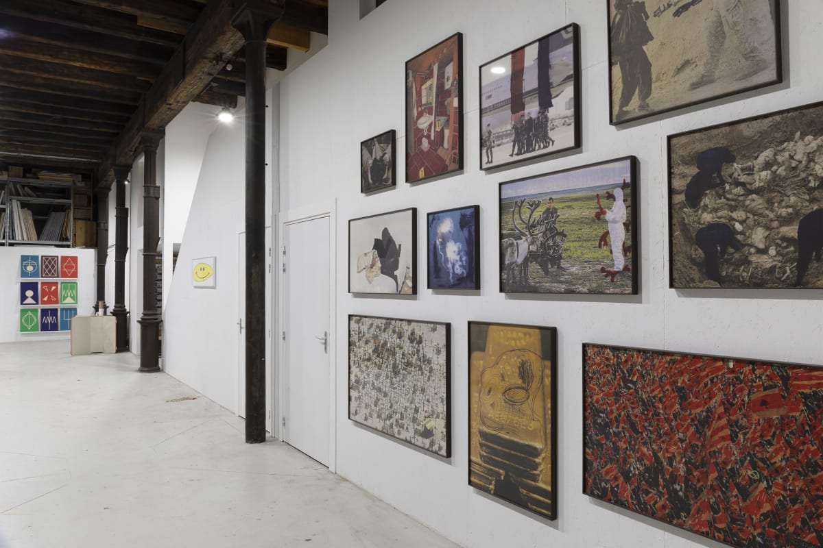 Vue de l'exposition "Printed" à l'atelier TCHIKEBE à Marseille, dans ses nouveaux locaux de la rue Duverger avec des éditions inédites de Claude Closky, Anne-Valérie Gasc, Jean-Luc Moulène, Bruno Peinado et Julien Prévieux.
