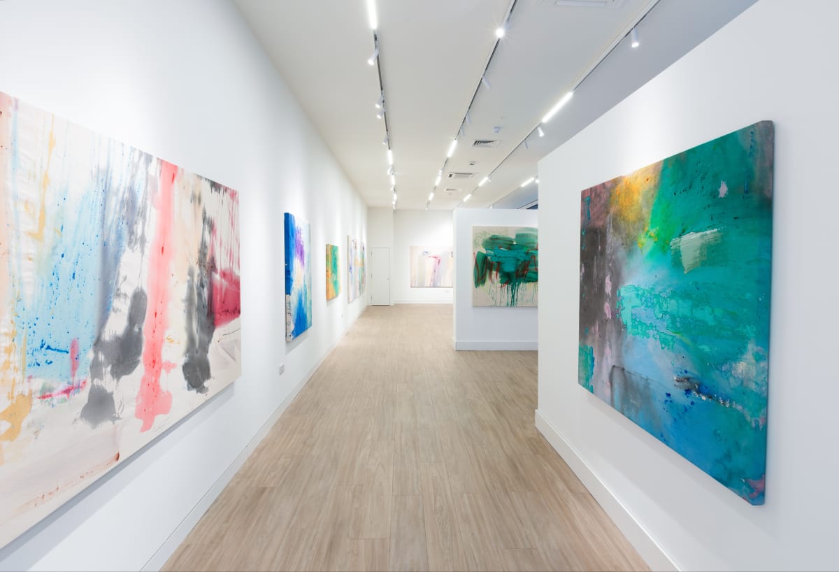 Discover The Vibrant World of Francine Tint at Upsilon Gallery' s Latest Exhibition 