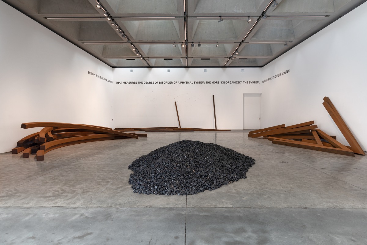 Bernar Venet - Works | Art Plural Gallery