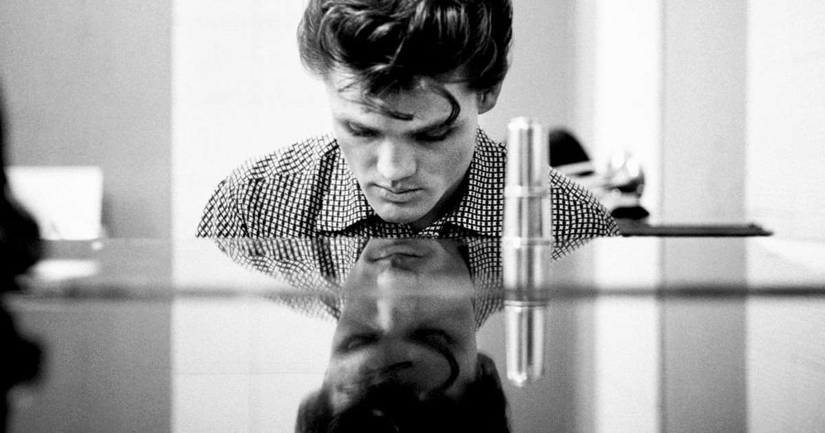 Holiday Soundtrack, William Claxton, Chet Baker (Piano), Hollywood, 1954 |  Jackson Fine Art
