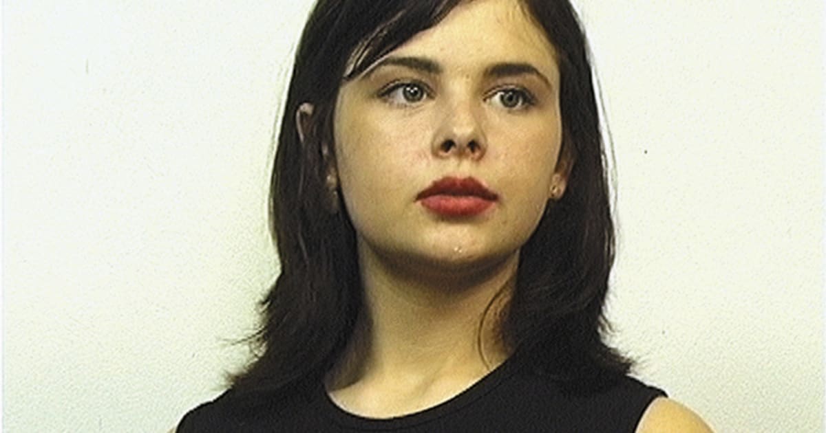 Rineke Dijkstra, The Buzz Club, Liverpool, UK / Mystery World