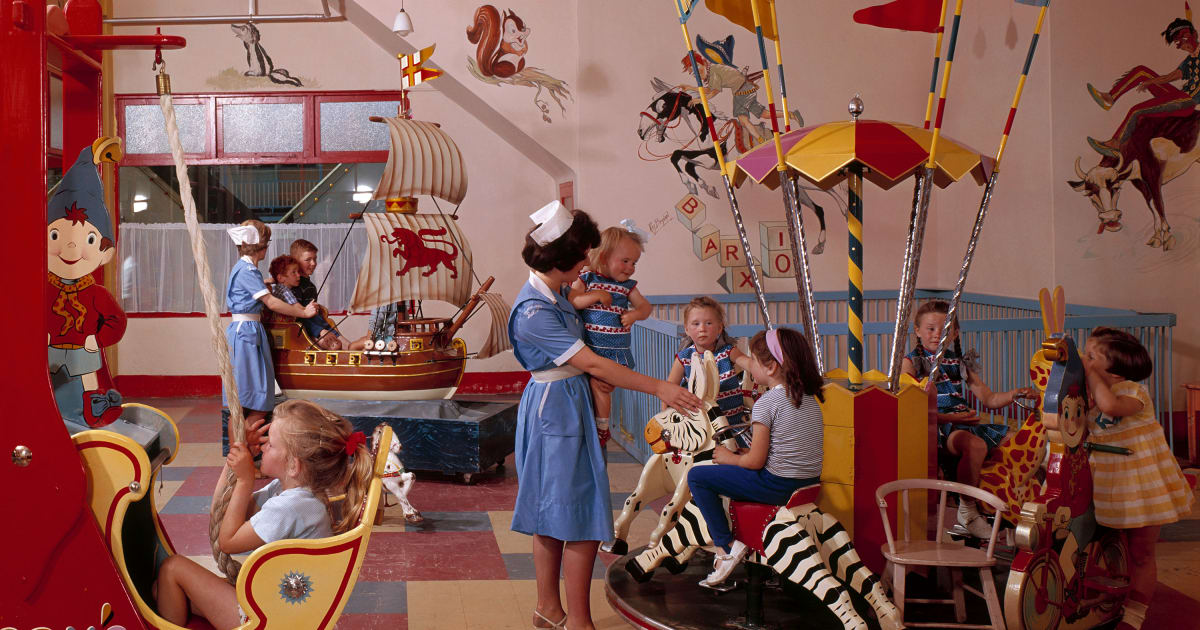 John Hinde - Butlin's | Print Sales Gallery | The Photographers' Gallery