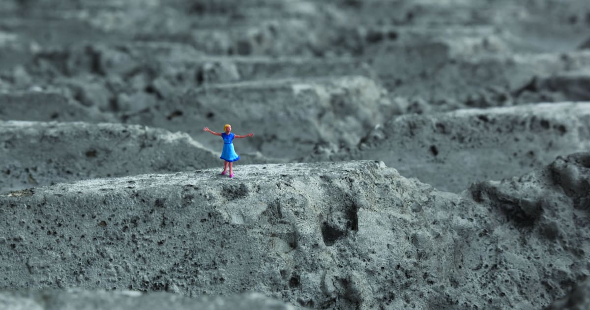 Slinkachu | Miniaturesque | 13 March - 18 April 2015 | Andipa Gallery