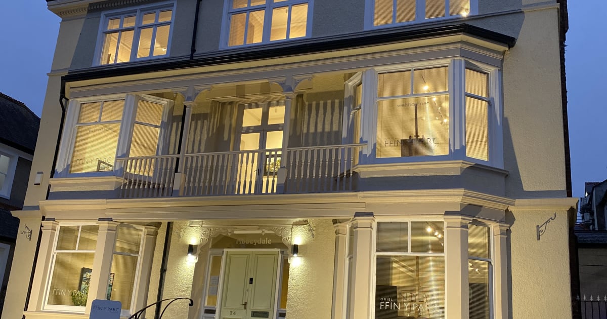 CLOSED FOR WINTER BREAK 22 December 2024 13 January 2025 Ffin y