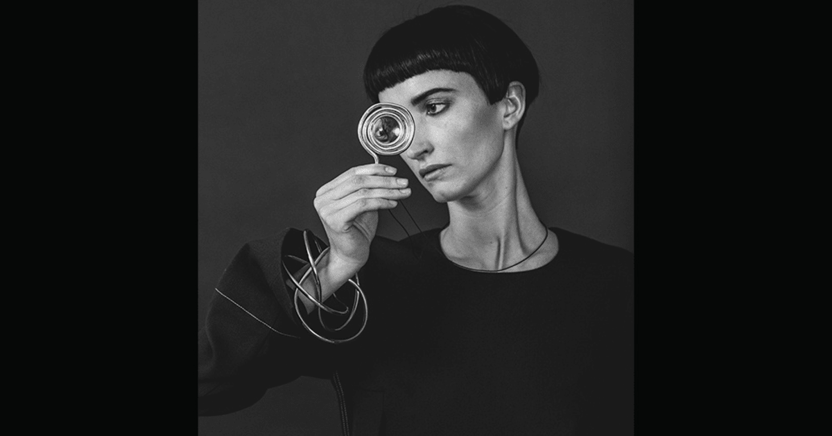 Goldsmiths Fair Talk Art as Jewellery with Louisa Guinness Overview Louisa Guinness Gallery
