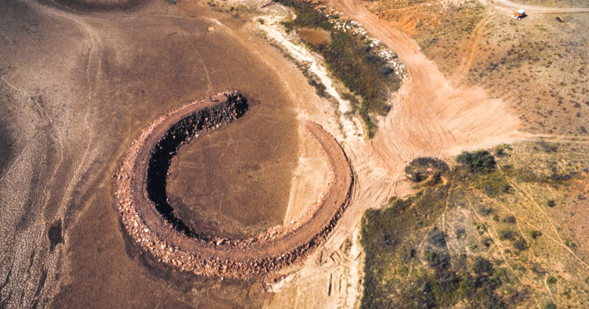 Robert Smithson, Amarillo Ramp (1973) Marian Goodman
