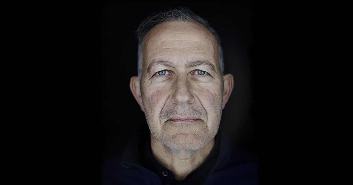 Nadav Kander | interviewed by Exceptional Alien | Flowers Nadav Kander | interviewed by Exceptional Alien | Flowers