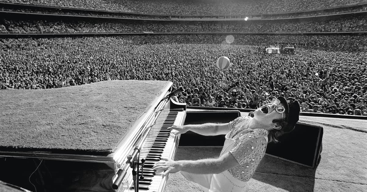 Elton John On Top Of Piano LA Dodgers Stadium 8x10 Glossy Photo – Vintage  Poster Plaza