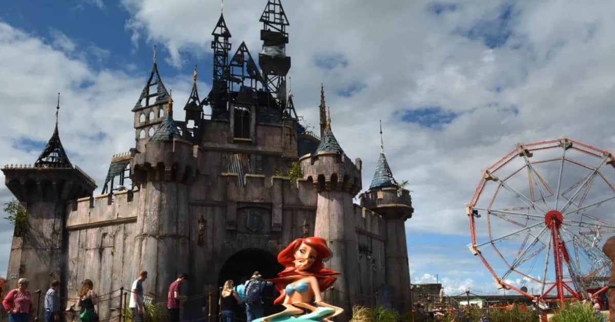 Banksy バンクシー Dismaland Dismal Dollar Canvas