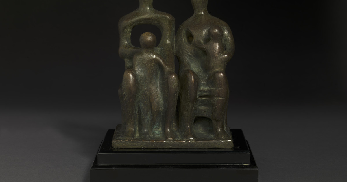 Family Group – Works – The Henry Moore Artwork Catalogue