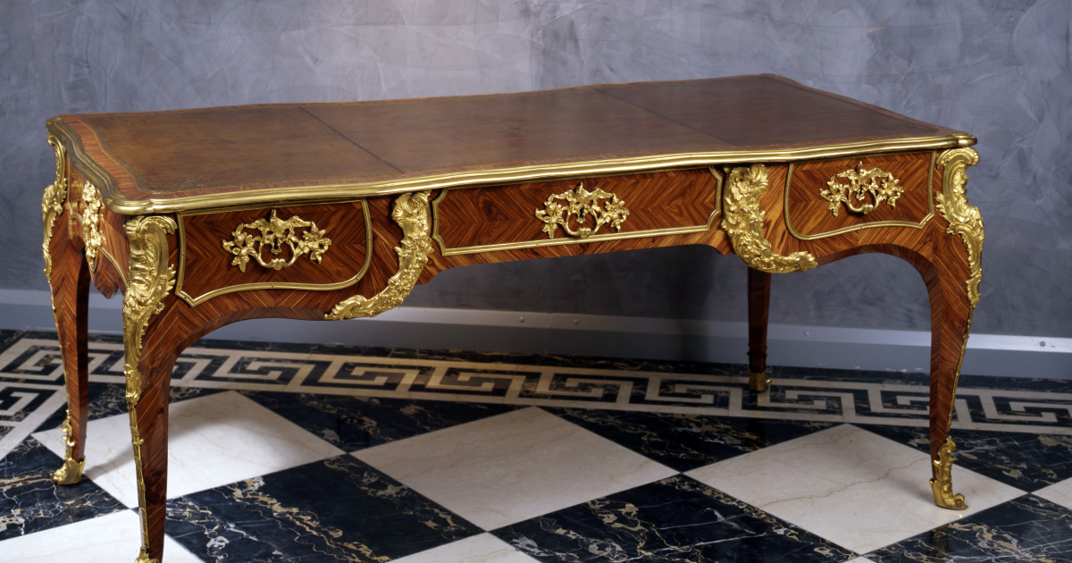 Pierre Ii Migeon A Louis Xv Bureau Plat By Pierre Ii Migeon