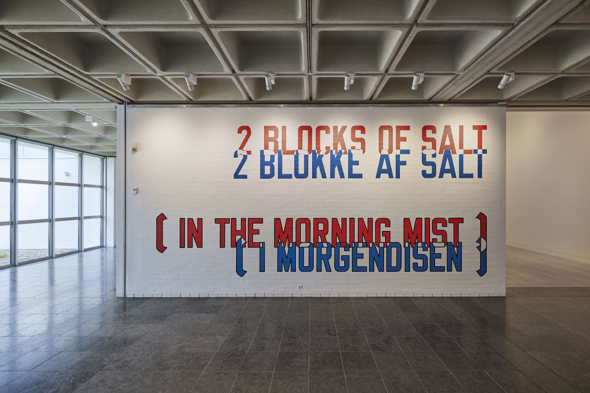 Lawrence Weiner, CLOSE TO A RAINBOW, Holstebro Kunstmuseum