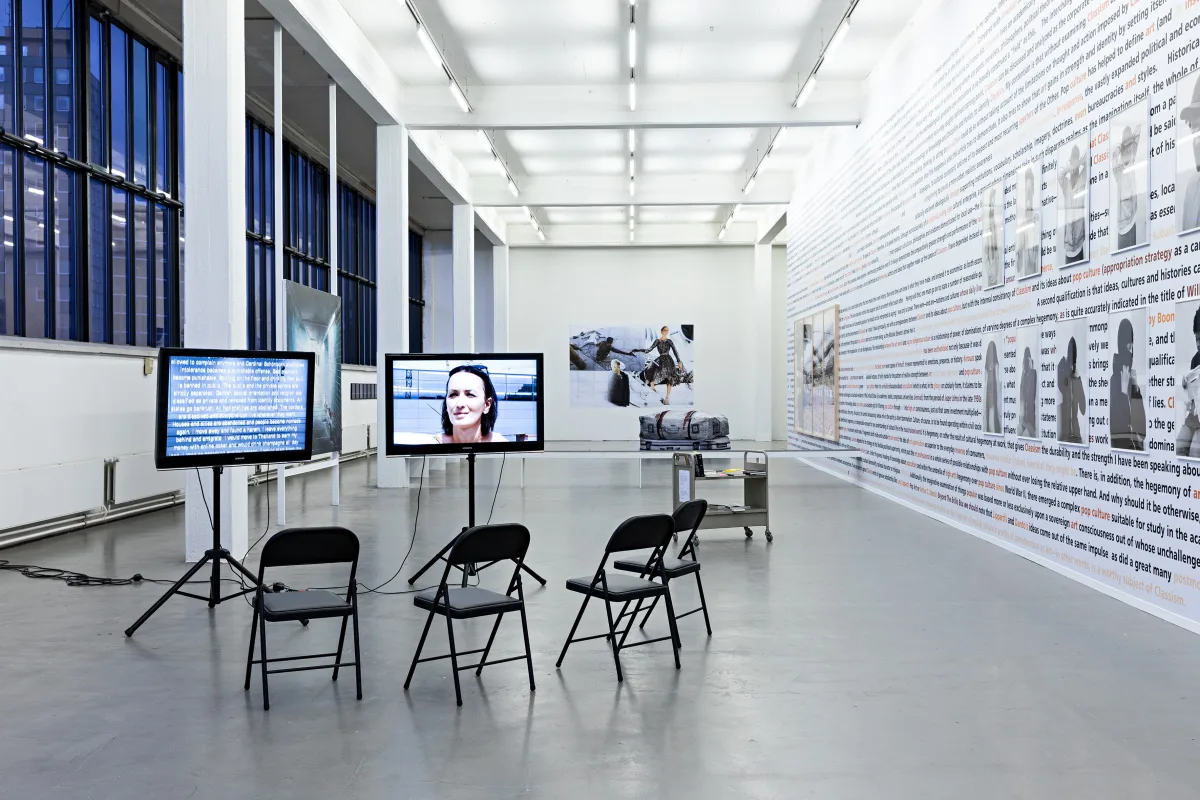 Image: Thomas Hirschhorn in 'Class Relationships - Phantoms of Perception'