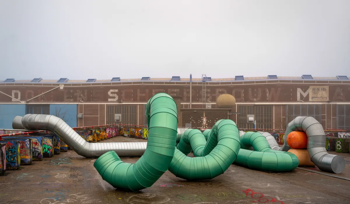 Image: Holly Hendry: (Un)monumenting