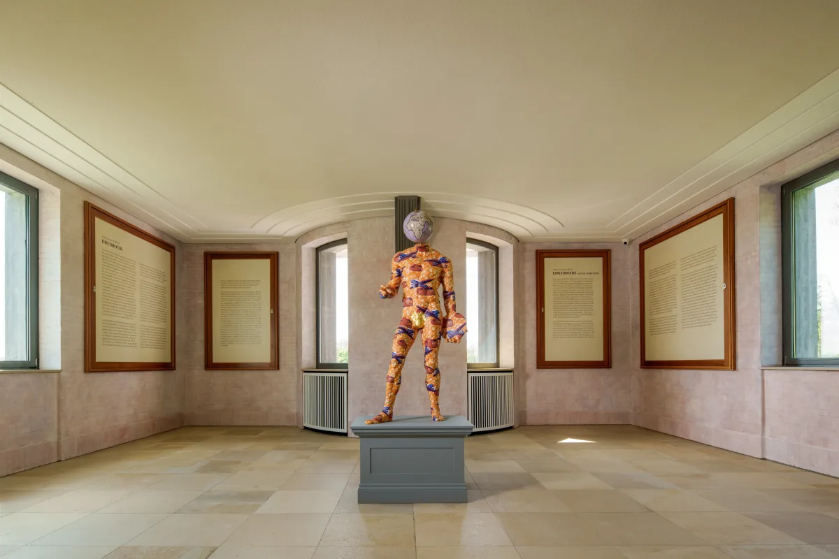 Image: Yinka Shonibare's Discobolus (after Naukydes) on view at the Gottorfer Globus