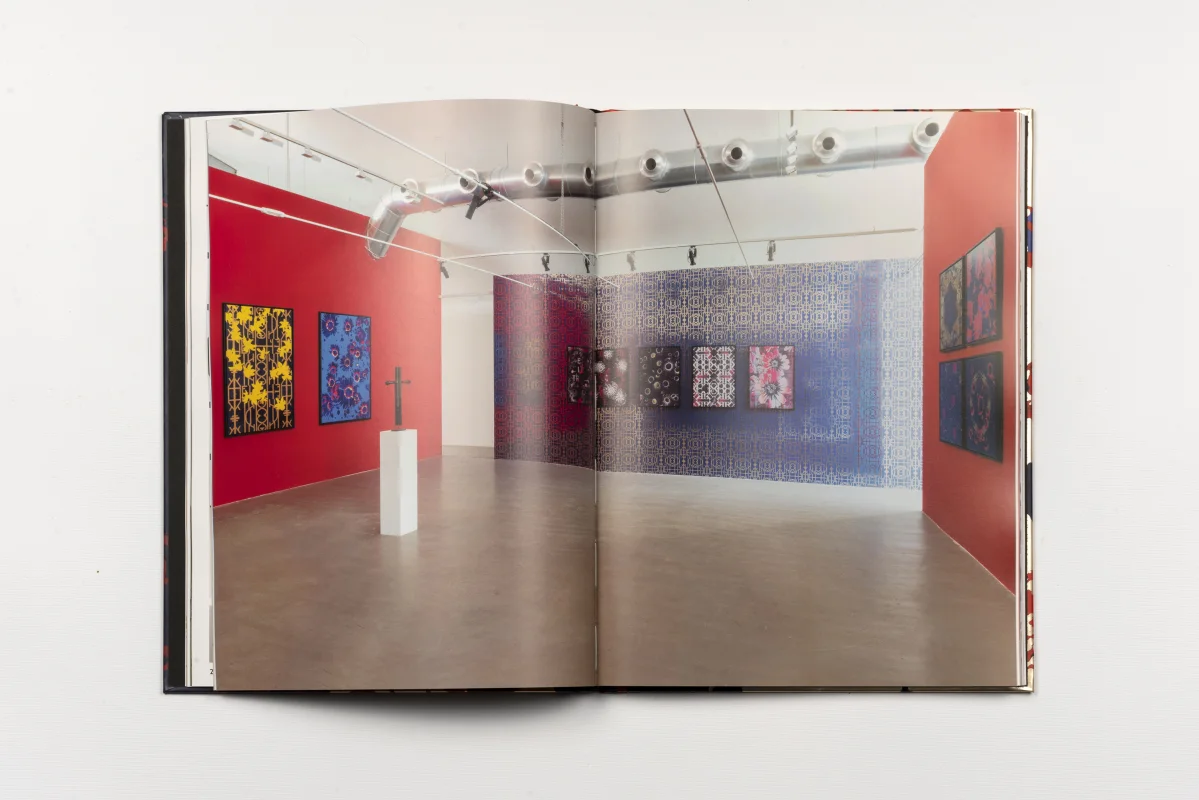 Image: Kendell Geers: OrnAmenTum'EtKrimen