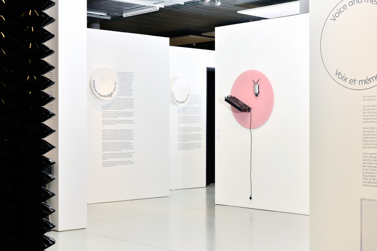 Tuning In - Acoustique de l'émotion With Julia Scher