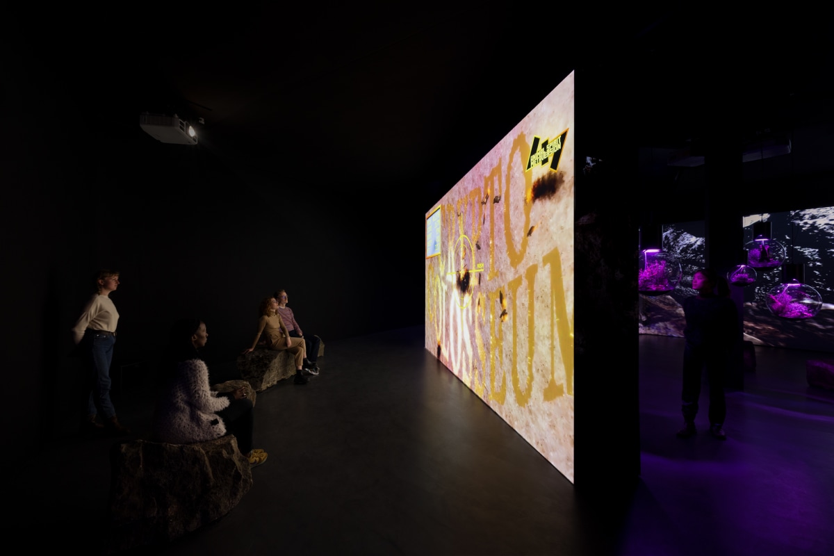 Esther Schipper Monthly – May 2023