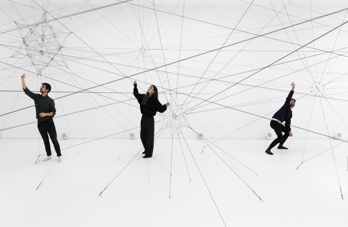 Journey Through the Gallery – Tomás Saraceno, Algo-r(h)i(y)thms